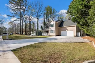 2055 Castle Royale Dr, Lawrenceville, GA 30043 - Photo 27