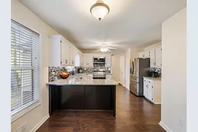 2055 Castle Royale Drive, Lawrenceville, GA 30043 - Photo 7