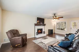 2055 Castle Royale Dr, Lawrenceville, GA 30043 - Photo 3