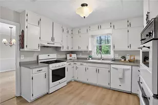 4624 Mountain Creek Dr NE, Roswell, GA 30075 - Photo 3