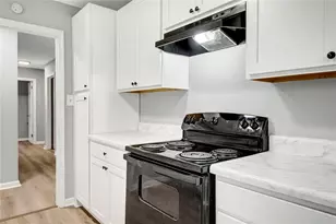 431 Pineridge Rd, Forest Park, GA 30297 - Photo 7