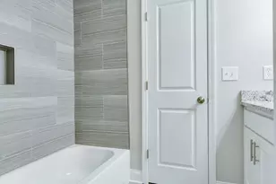 124 Woodbine Cir SE, Atlanta, GA 30317 - Photo 13