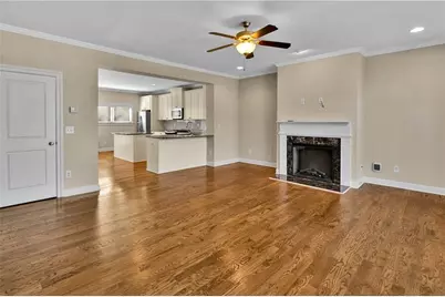 1660 Gilstrap Lane NW, Atlanta, GA 30318 - Photo 3