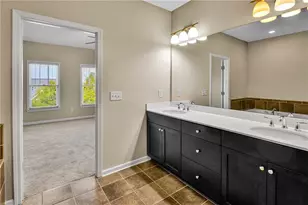 1660 Gilstrap Ln NW, Atlanta, GA 30318 - Photo 33