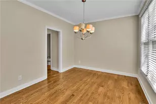 1660 Gilstrap Ln NW, Atlanta, GA 30318 - Photo 15