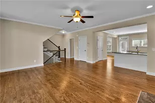 1660 Gilstrap Ln NW, Atlanta, GA 30318 - Photo 7