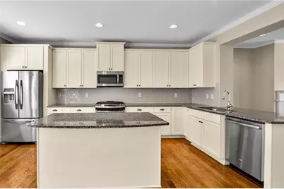 1660 Gilstrap Lane NW, Atlanta, GA 30318 - Photo 11