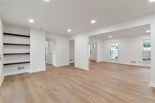 3839 Vinyard Way NE, Marietta, GA 30062 - Photo 11