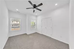 1136 Oak Knoll Terrace SE, Atlanta, GA 30315 - Photo 19