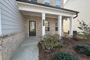 1572 Dover Creek Ln, Lawrenceville, GA 30045 - Photo 3