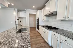 1572 Dover Creek Ln, Lawrenceville, GA 30045 - Photo 9