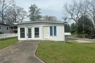 148 Robertson Ave, Tallapoosa, GA 30176 - Photo 1