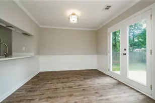 10840 Mortons Crossing, Johns Creek, GA 30022 - Photo 9