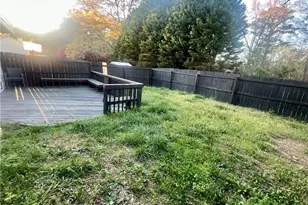 8973 Jimmy Lee Cir, Jonesboro, GA 30238 - Photo 11