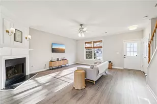 10900 Wittenridge Dr, Alpharetta, GA 30022 - Photo 7