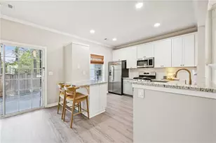 10900 Wittenridge Dr, Alpharetta, GA 30022 - Photo 11