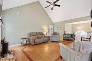 1303 Post Oak Ct, Winder, GA 30680 - Photo 3