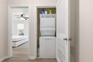 245 Winding River Dr, Sandy Springs, GA 30350 - Photo 13