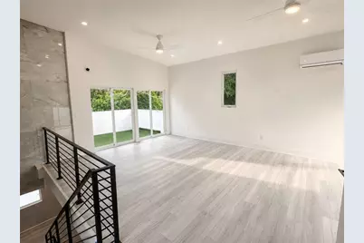1180 Holly Street NW, Atlanta, GA 30318 - Photo 31