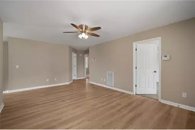 110 Walraven Way SE, Calhoun, GA 30701 - Photo 9