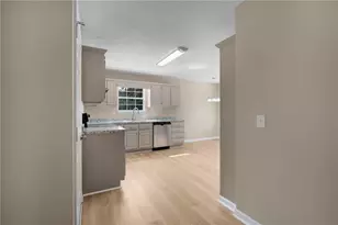 110 Walraven Way SE, Calhoun, GA 30701 - Photo 11