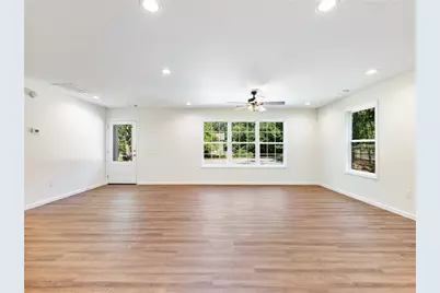 8079 Beachwood Drive, Murrayville, GA 30564 - Photo 3