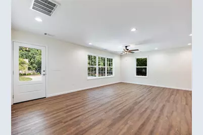 8079 Beachwood Drive, Murrayville, GA 30564 - Photo 5