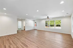 8079 Beachwood Dr, Murrayville, GA 30564 - Photo 11