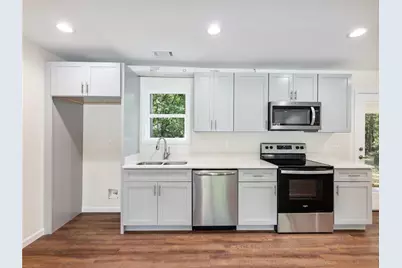 8079 Beachwood Drive, Murrayville, GA 30564 - Photo 7