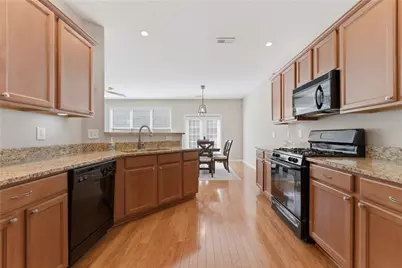 241 Cavendar Way, Marietta, GA 30066 - Photo 9