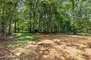 8083 Beachwood Dr, Murrayville, GA 30564 - Photo 33