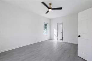 2259 Sisk St NW, Atlanta, GA 30318 - Photo 11