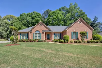 1760 SE Heatherstone Hollow SE, Conyers, GA 30013 - Photo 1