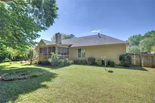 1760 SE Heatherstone Hollow SE, Conyers, GA 30013 - Photo 33