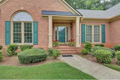 1760 SE Heatherstone Hollow SE, Conyers, GA 30013 - Photo 3