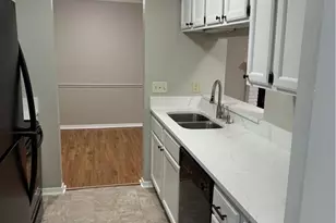 1413 Tuxworth Cir, Decatur, GA 30033 - Photo 5