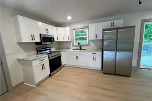 4396 Greenleaf Circle, Atlanta, GA 30331 - Photo 5