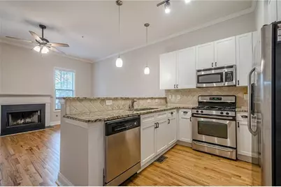 1949 Sterling Oaks Circle NE #13, Atlanta, GA 30319 - Photo 5