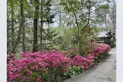 1165 Regency Road NW, Atlanta, GA 30327 - Photo 3