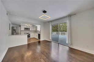 635 Anderson Walk, Marietta, GA 30062 - Photo 11