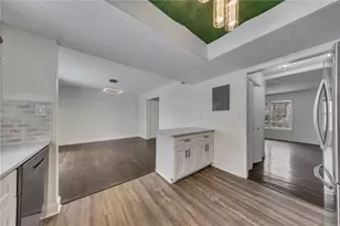 635 Anderson Walk, Marietta, GA 30062 - Photo 15