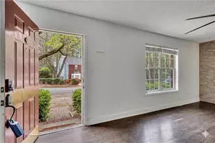 635 Anderson Walk, Marietta, GA 30062 - Photo 5