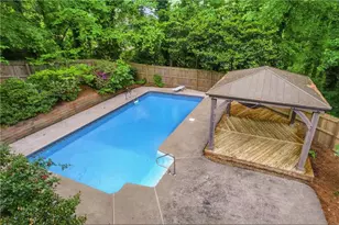 2418 Stockton Dr, Marietta, GA 30066 - Photo 3