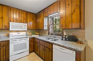 193 Shady Ln Cir, Canton, GA 30115 - Photo 9