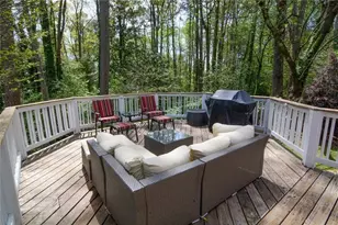 1949 Shalimar Dr NE, Atlanta, GA 30345 - Photo 27