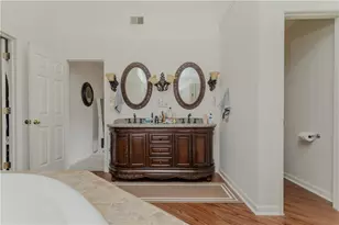 300 Channings Lake Dr, Lawrenceville, GA 30043 - Photo 49