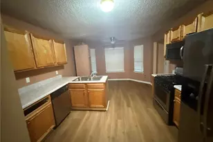 6869 Fireside Ln, Atlanta, GA 30349 - Photo 9