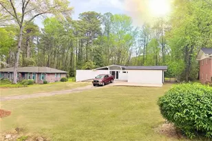 2533 Amalfi Dr, Conyers, GA 30012 - Photo 3