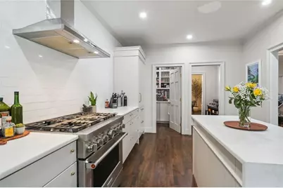 5684 River Oaks Place NW, Atlanta, GA 30327 - Photo 7