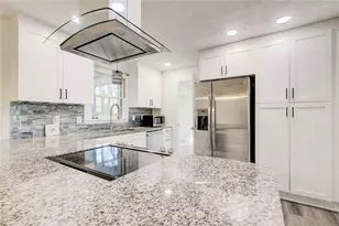 3553 Sandy Woods Ln, Stone Mountain, GA 30083 - Photo 7